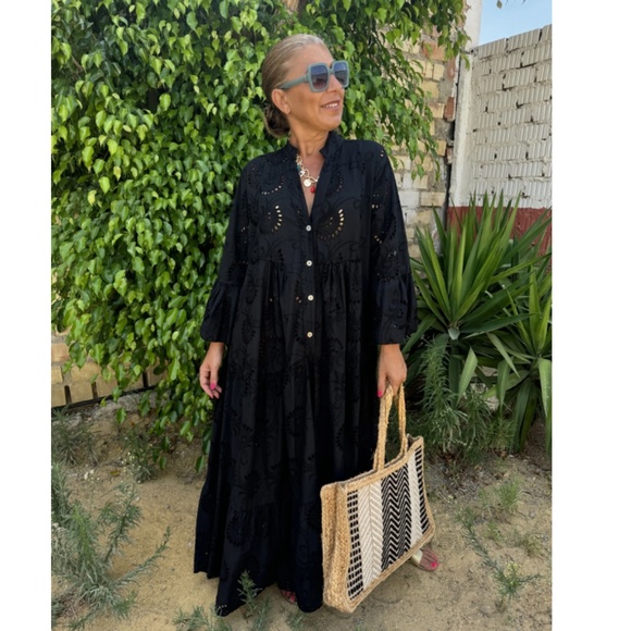 Black Eyelet Maxi Dress Unlined Made in Italy - Picture 4 of 9